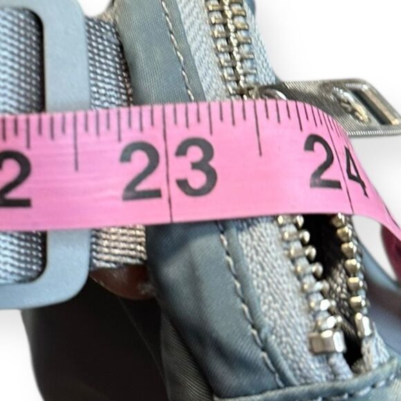 LULULEMON Everywhere Belt Bag 1L in Chambray - Picture 9 of 9